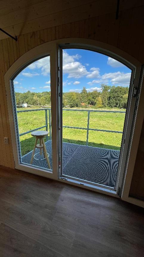 Glamping - Stylova Maringotka V Srdci Ladova Kraje, Pobliz Hlavniho Mesta Prahy Stribrna Skalice Dış mekan fotoğraf