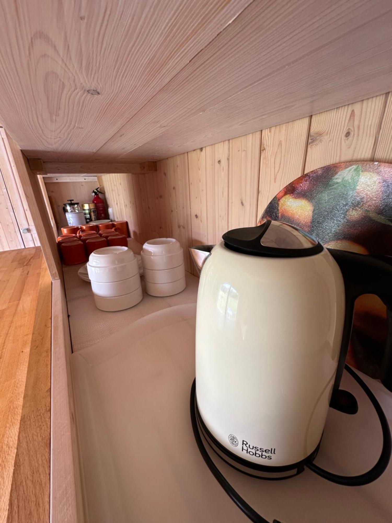 Glamping - Stylova Maringotka V Srdci Ladova Kraje, Pobliz Hlavniho Mesta Prahy Stribrna Skalice Dış mekan fotoğraf